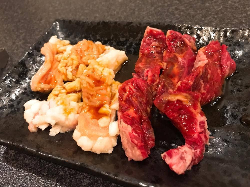ホルモンはなれ
