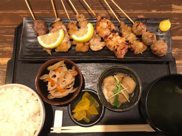 地鶏炭火焼 鳥八 - サブ画像2