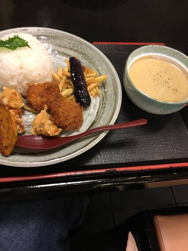 伊勢屋食堂 - サブ画像1