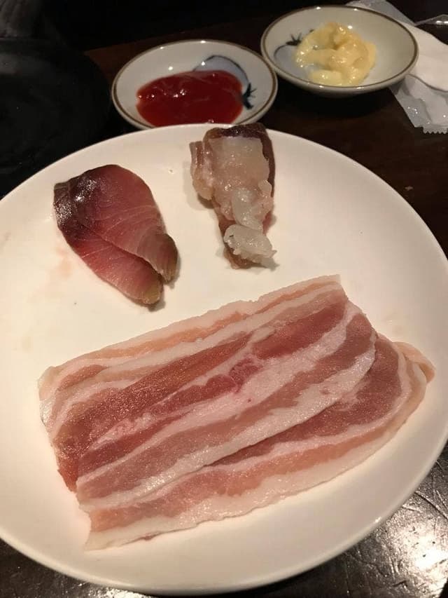しゃぶしゃぶ&地鶏焼き鳥食べ放題 肉放題 新宿本店 - サブ画像1