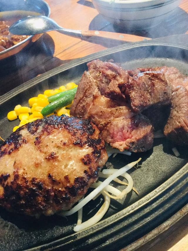 伝説のステーキ屋 鴻巣店 - サブ画像2