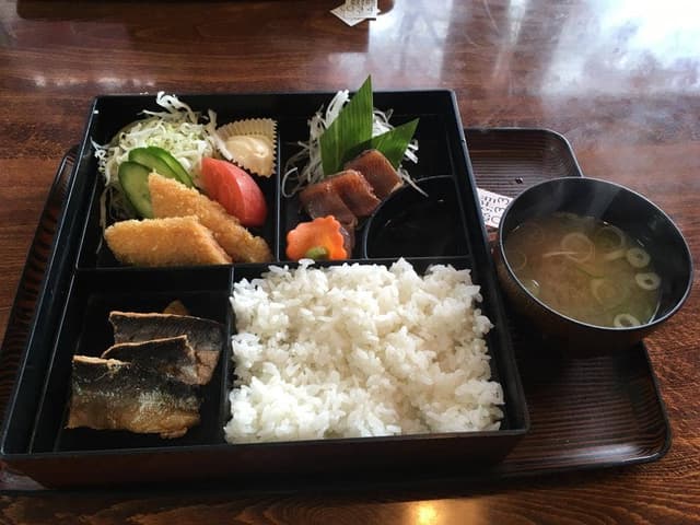 Lake Side Kitchen トントン - サブ画像3