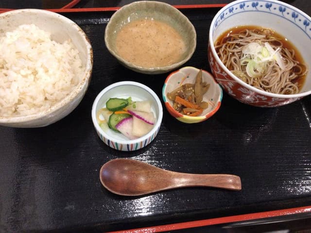 自然薯とそばの店 高尾の桜 - サブ画像3