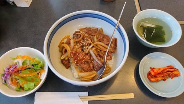 焼肉慶山 本店 - サブ画像1
