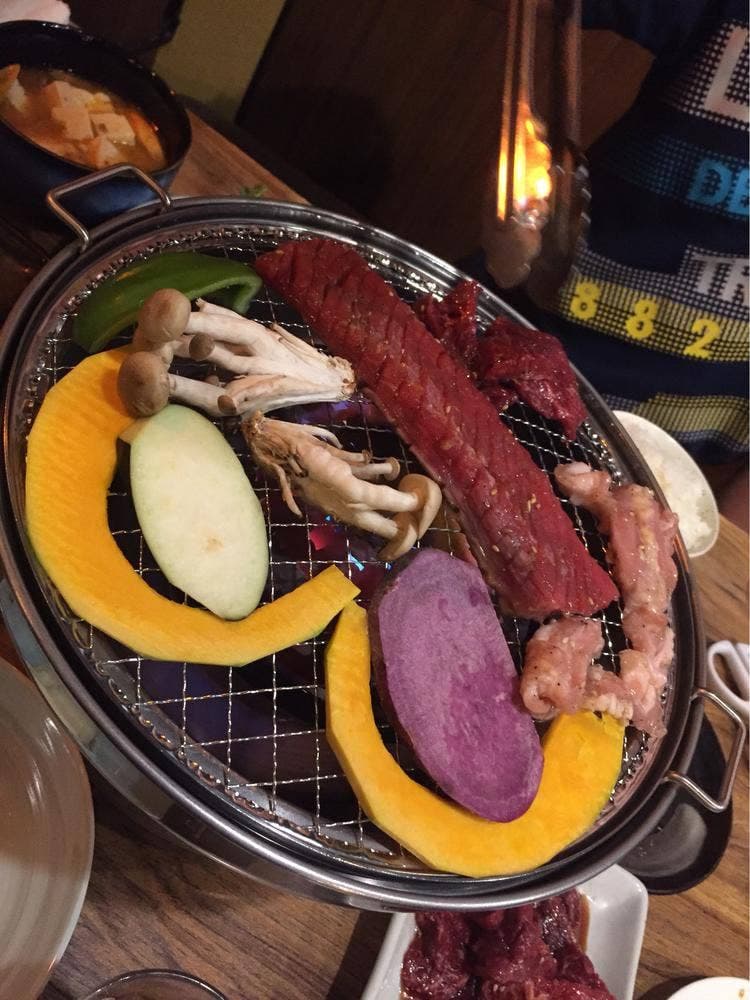 焼肉 しし丸