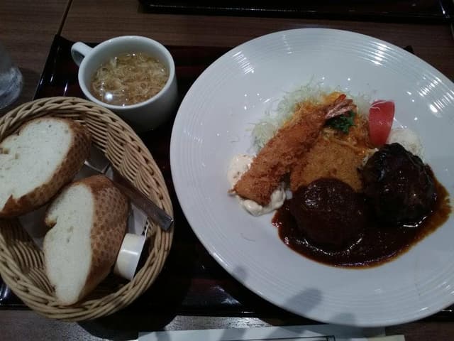 みつけ亭 アリオ鳳店 - サブ画像1