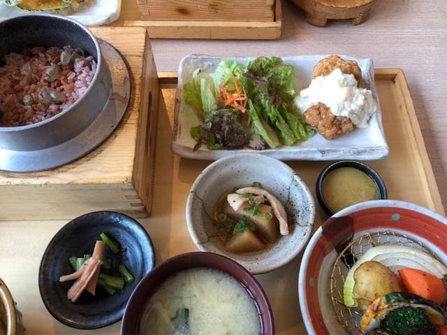 五穀 沖縄ライカム店 - サブ画像1