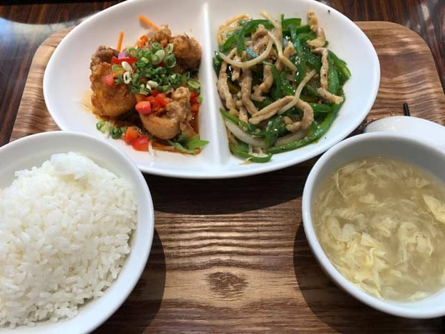 紅虎餃子房 レッドタイガー 久茂地店 - サブ画像2