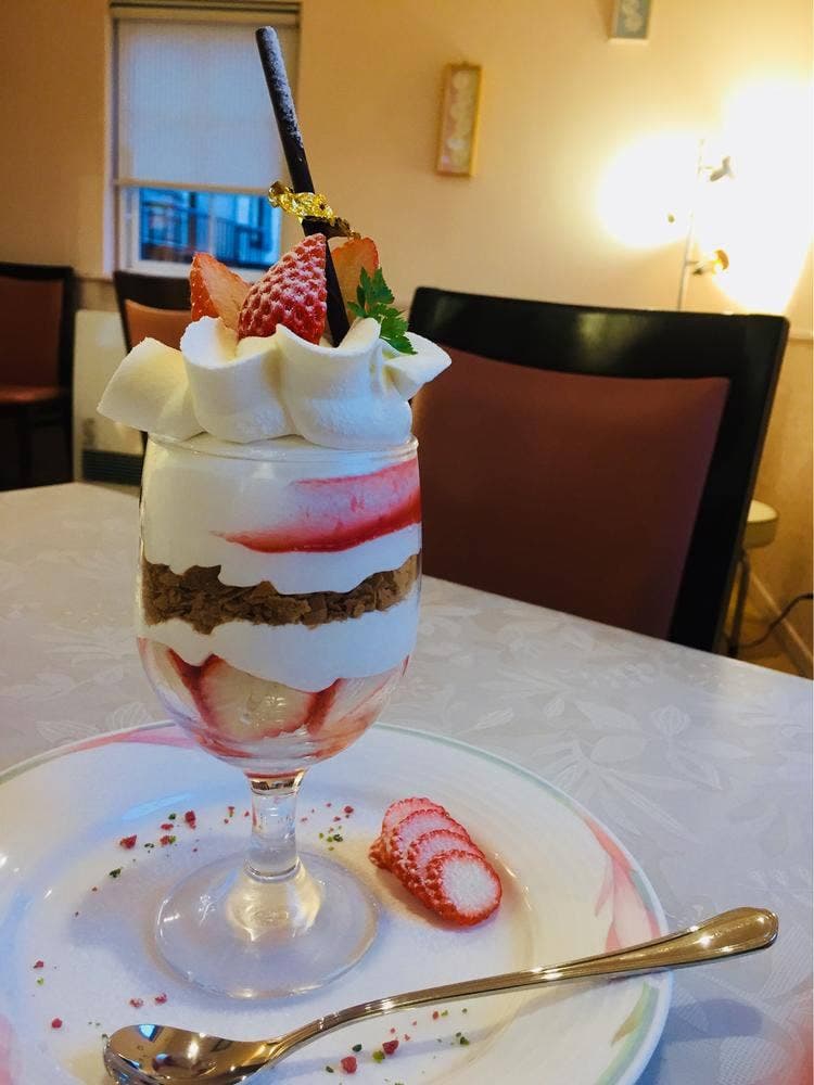 ばら苑パティスリー