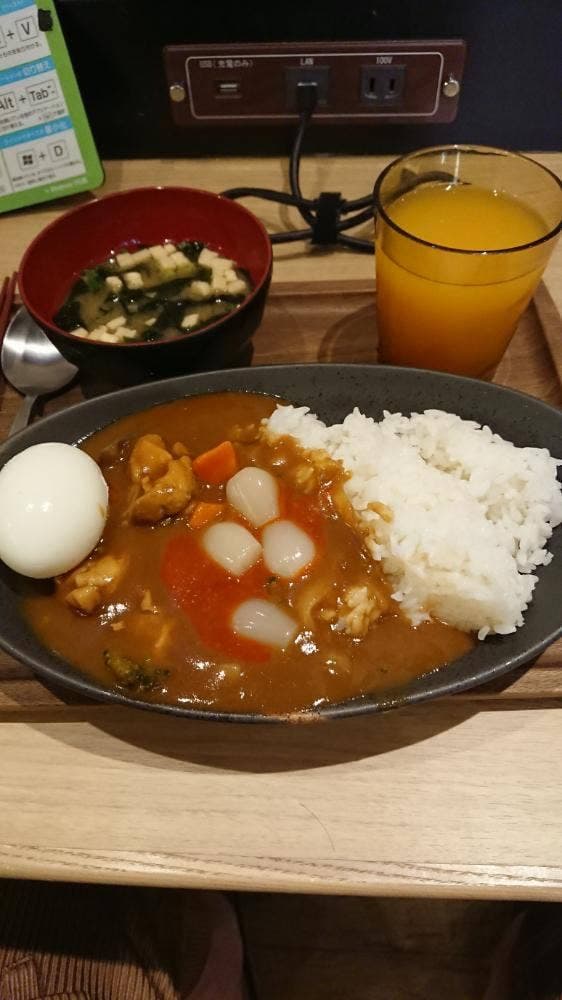 タイムチャージカフェ ウブド 安心お宿プレミア 京都四条烏丸店