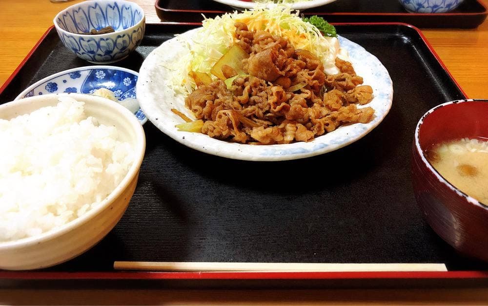 まかないや