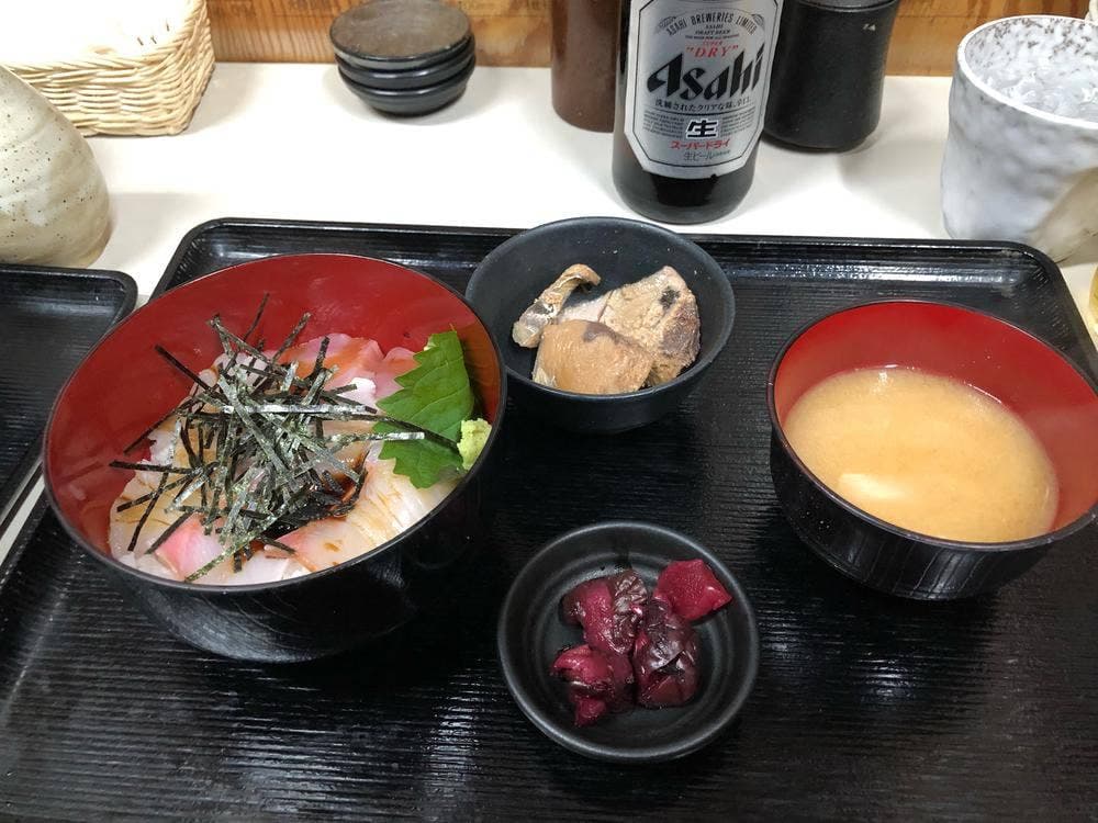 名もなき魚屋