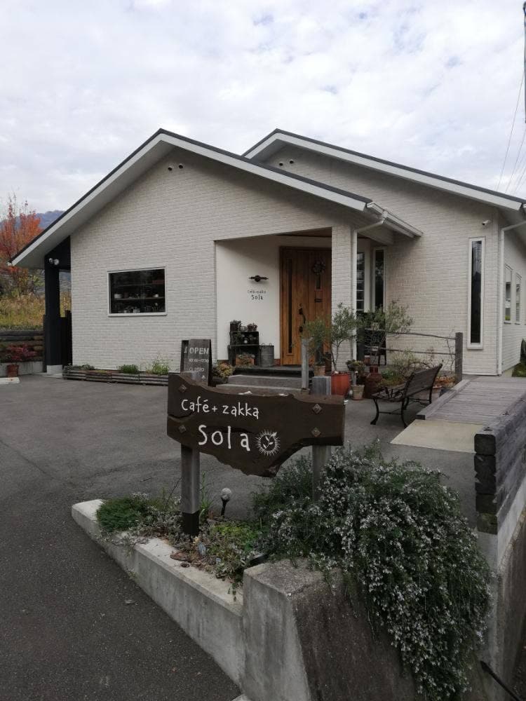 cafe + zakka sola
