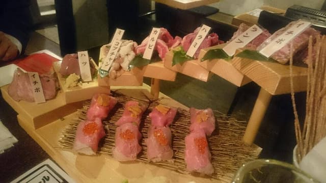 NIKUROJI 焼肉とワインのお店 - サブ画像2