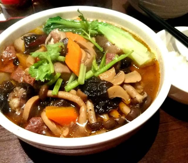 榮晟刀削麺 西安私菜坊 芝店 - サブ画像1