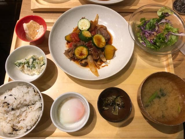 おぼんdeごはん 新宿ミロード店 - サブ画像2