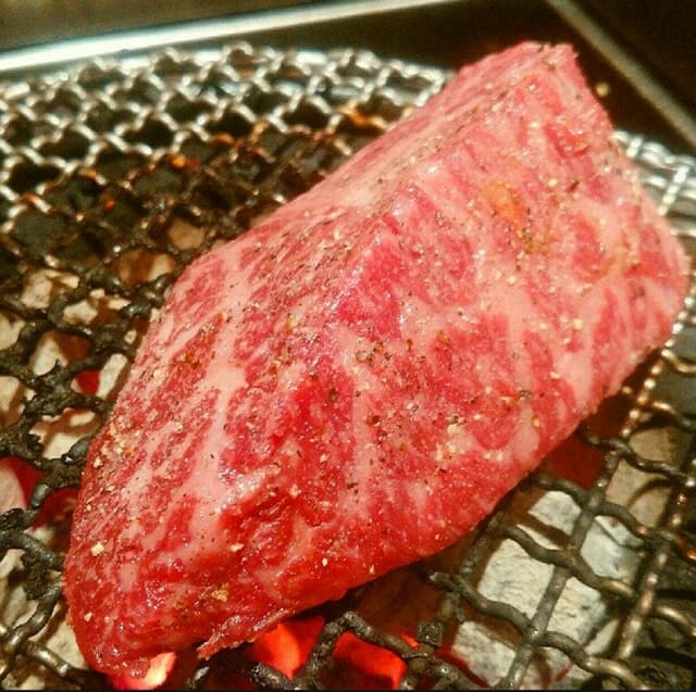 炭火焼肉 山星 四谷本店 - サブ画像2