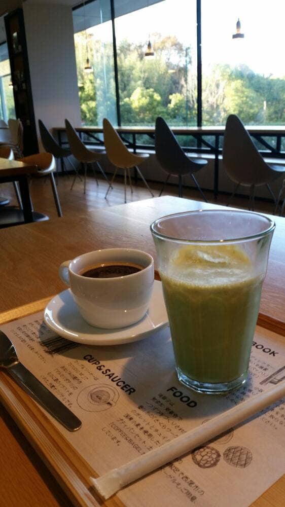 ミュージアムカフェ CARS & BOOKS トヨタ博物館