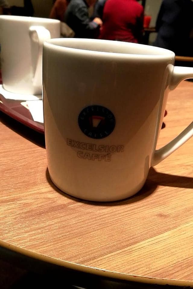 エクセルシオールカフェ 自由が丘駅前店 - サブ画像2