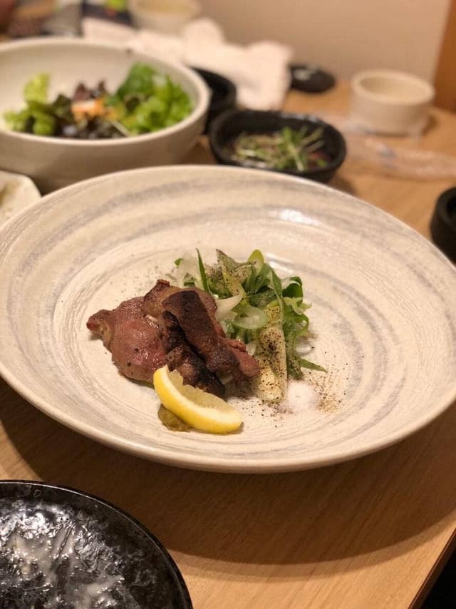 しゃぶしゃぶ 肉炙り寿司 食べ放題 居酒屋 もぐもぐ 名古屋駅前店 - サブ画像3