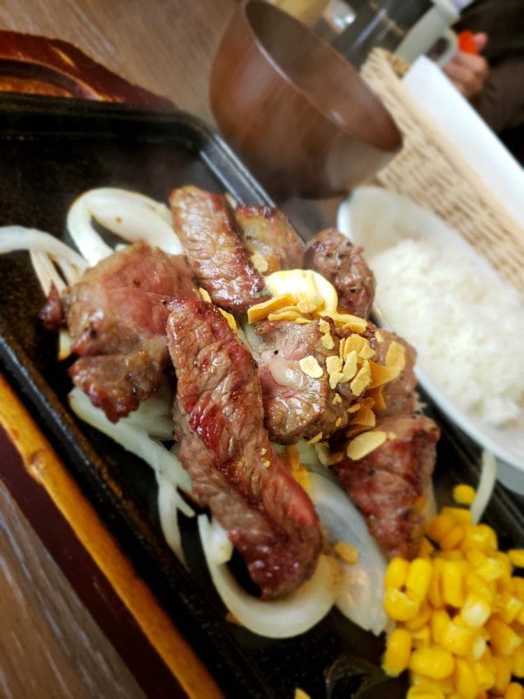 炭焼ステーキ BEEF IMPACT 篠路店