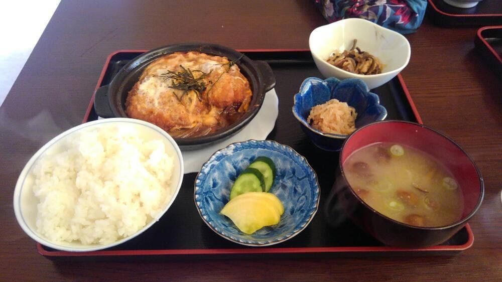 お食事処 すずめ家