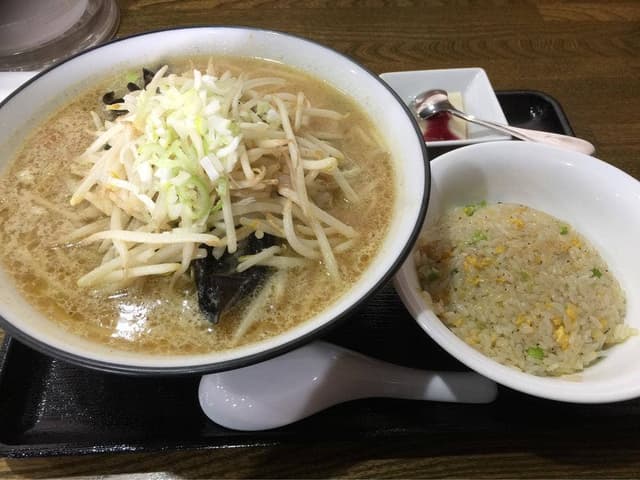 麺屋じろ吉 - サブ画像1