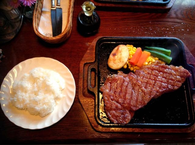 ステーキハウス ワンポンド - サブ画像1