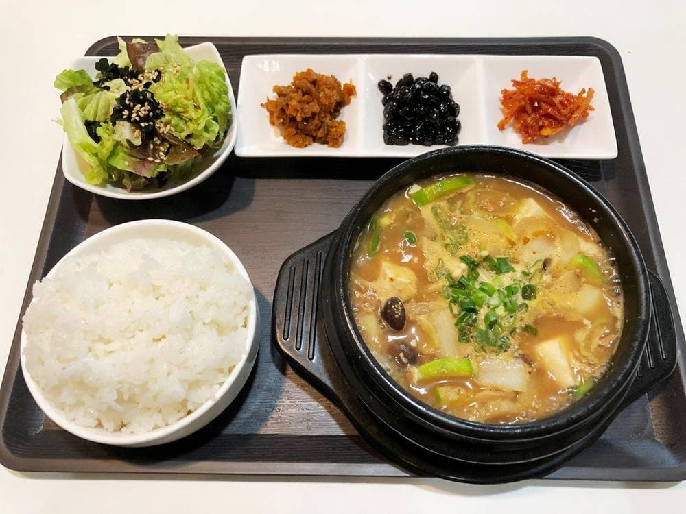 韓国家庭料理 えでん