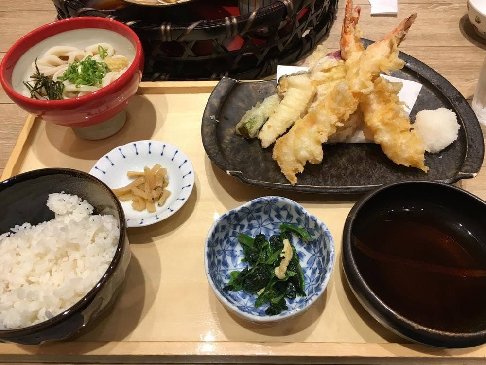 うどん懐石金両 イオンモール大和店