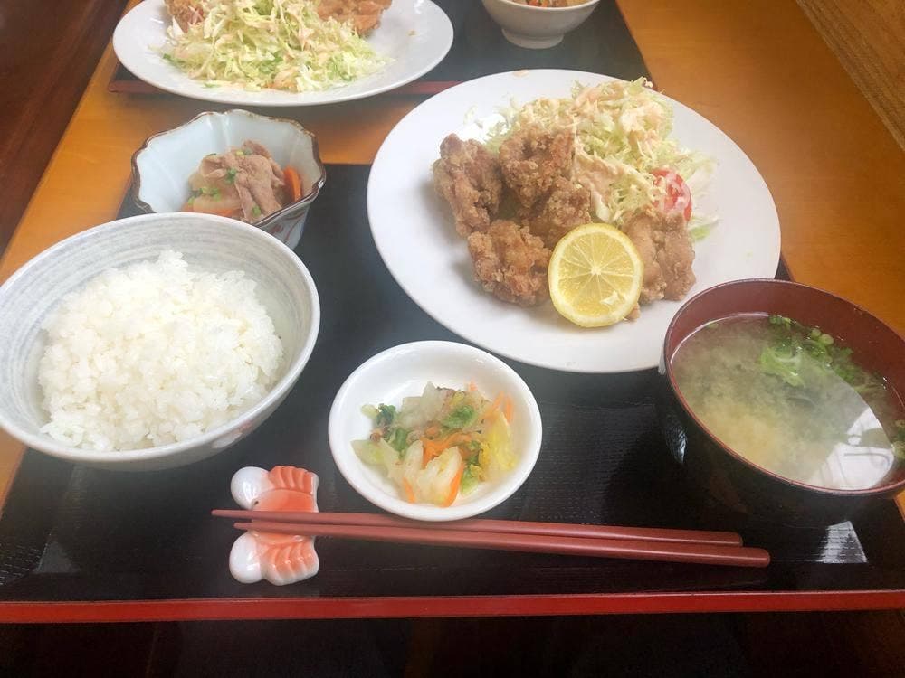 ランチカフェ もん