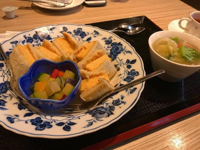 上本町 四つ葉カフェ - サブ画像1