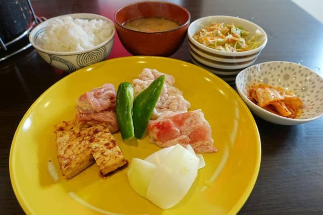 塩焼きホルモン 剛 - サブ画像1