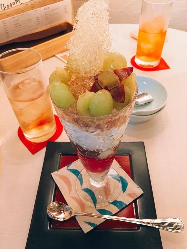 和バル ぶどうの花