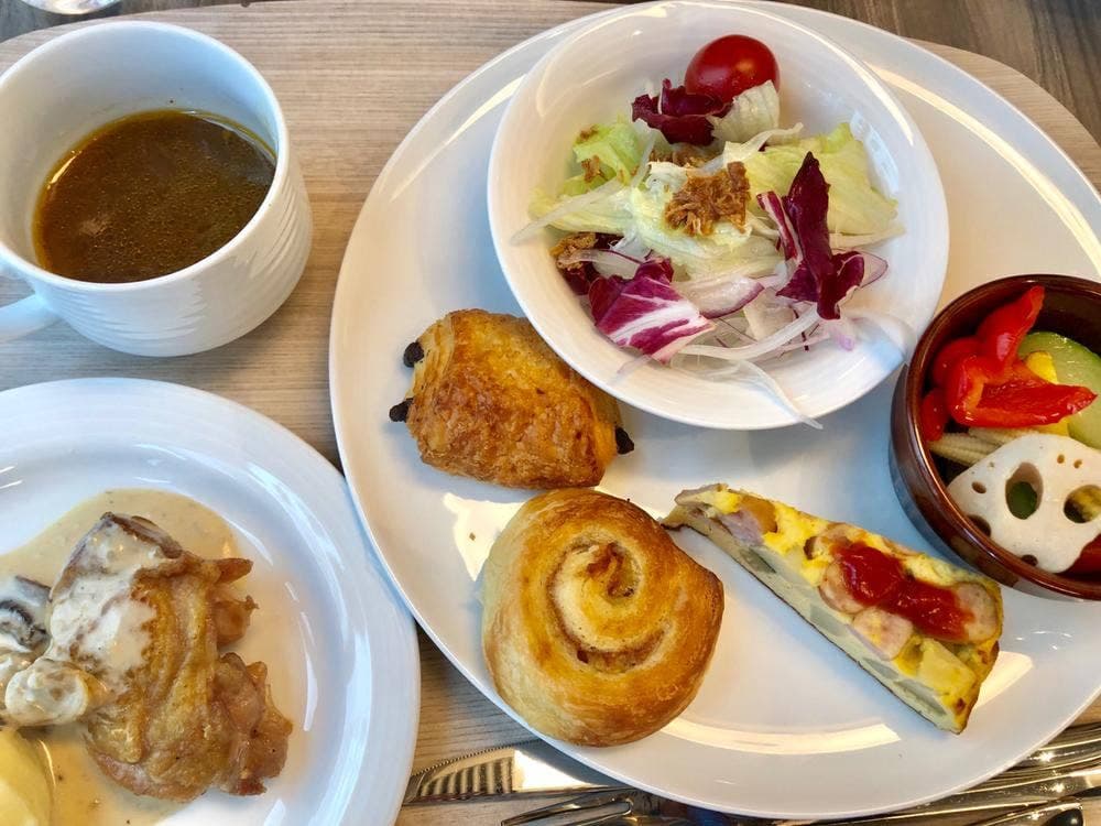 地中海料理&バル OCTAVAR ホテル京阪築地銀座グランデ