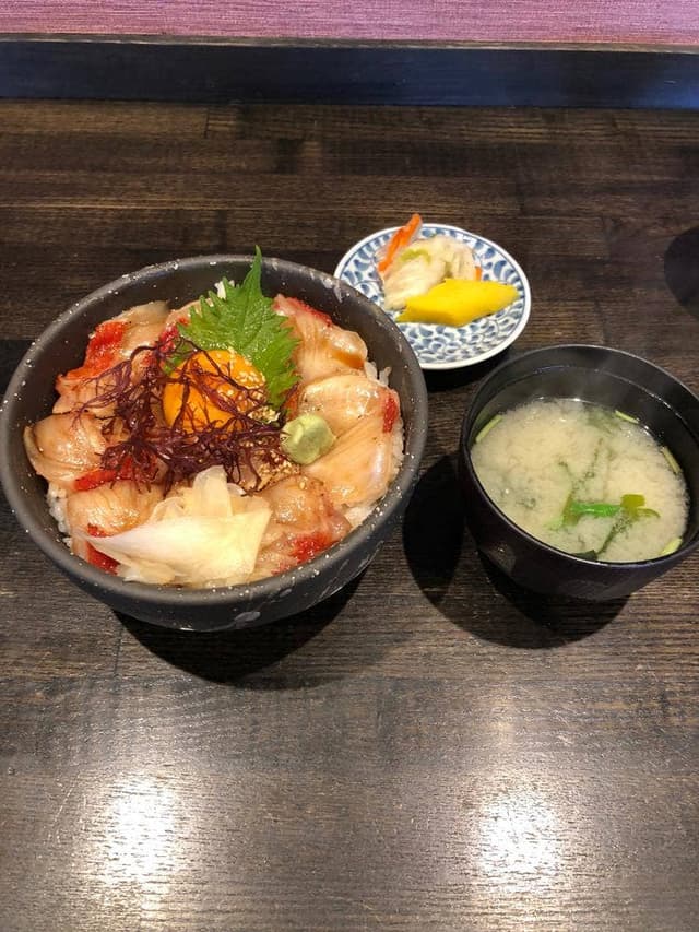 地魚料理やまや - サブ画像1