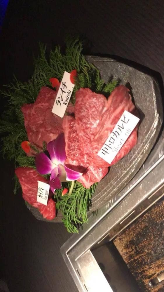 松阪牛焼肉 M 法善寺横丁店