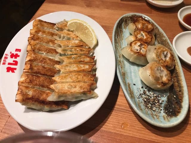 神戸餃子 オレギョ 松山湊町店 - サブ画像2