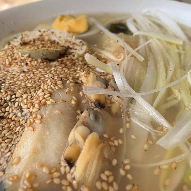 牛たんラーメン あじや - サブ画像1