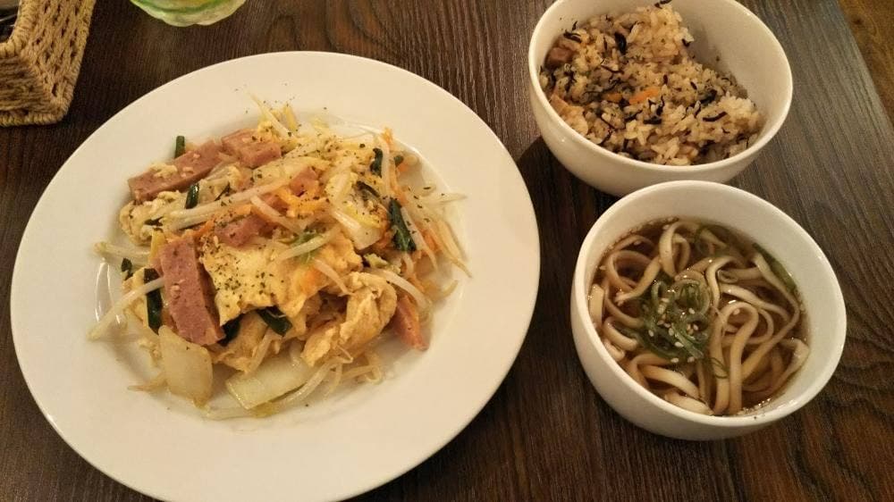 島Cafe Kitchen Lien