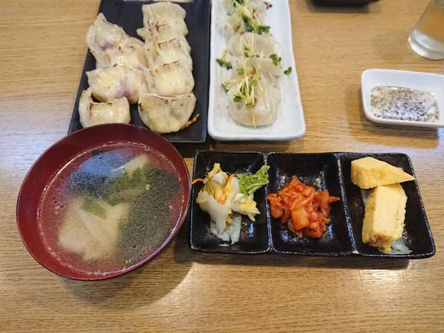 ブンブン餃子 草加本店 - サブ画像2