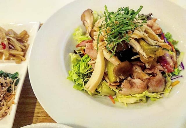 薬膳＆オリーブ料理 ナカノバ - サブ画像2