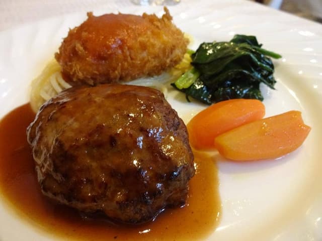 欧風料理ボンシェフ・ミタニ - サブ画像1