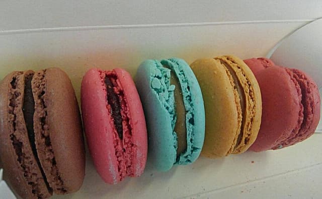 LADUREE 横浜店 - サブ画像1