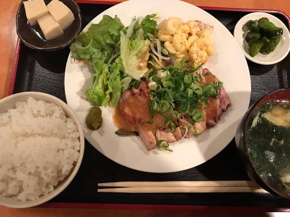 りょう士