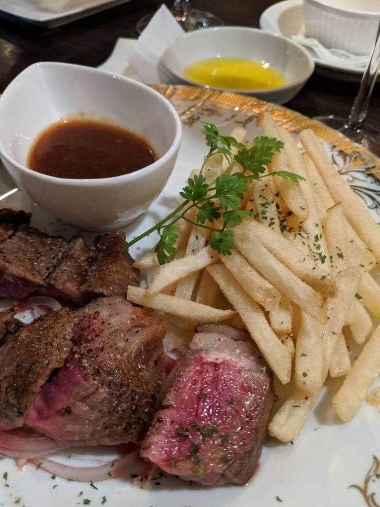 ワイン&キッチン HACHI