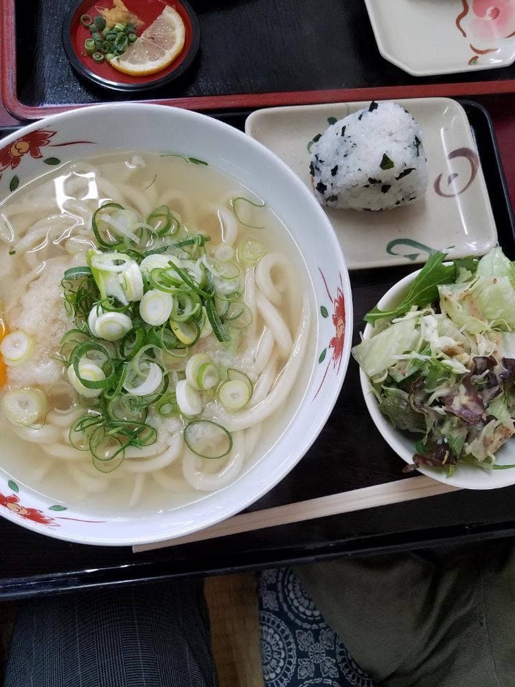 手打ちの味 小泉 豊前店