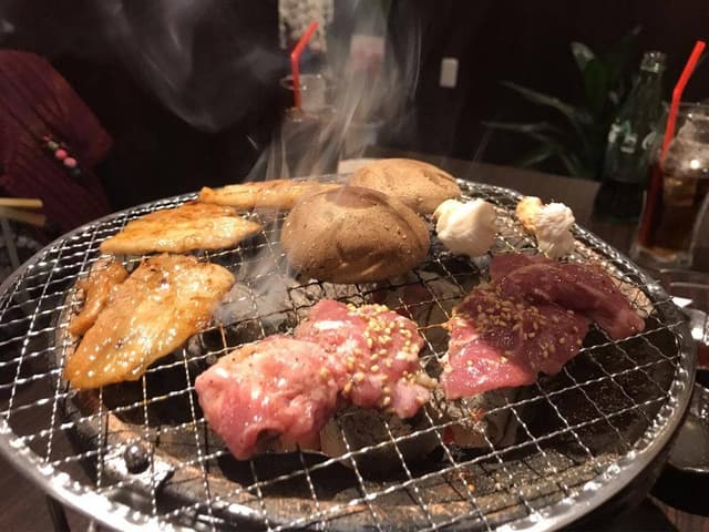 炭火焼肉・ホルモン処 縁 - サブ画像2