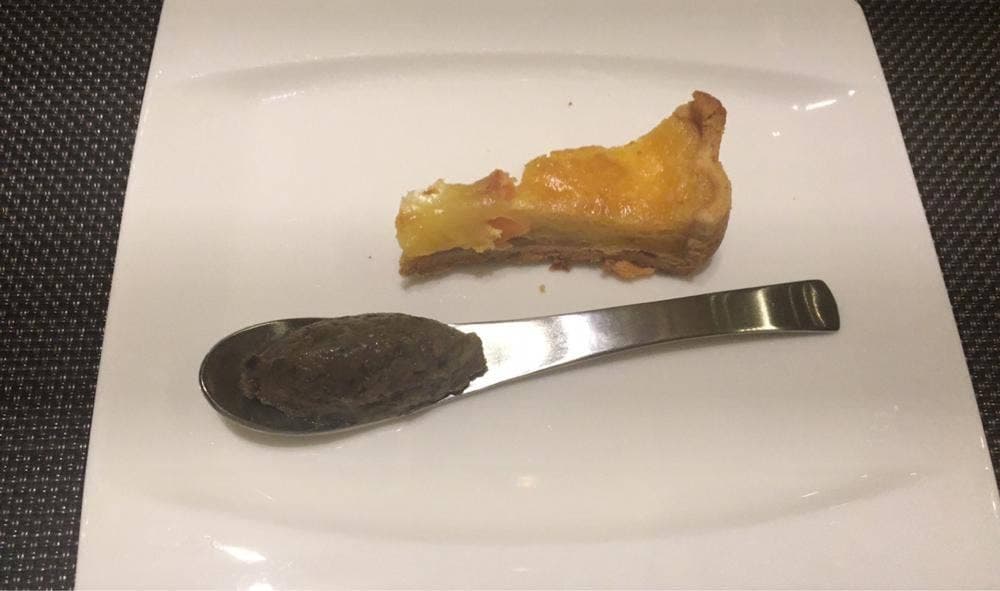 庭のホテル