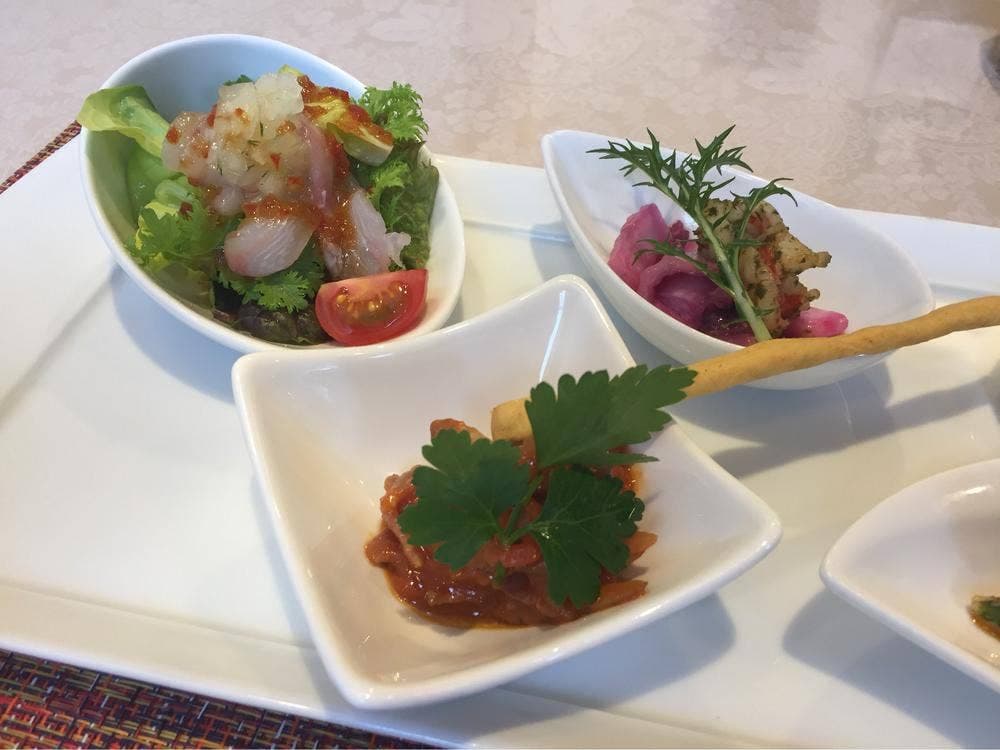 トラットリア ノム